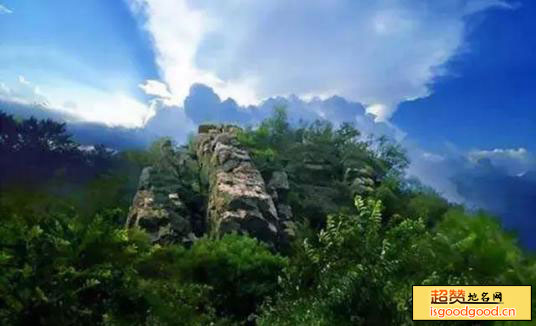 九龙山附近景点百丈峰