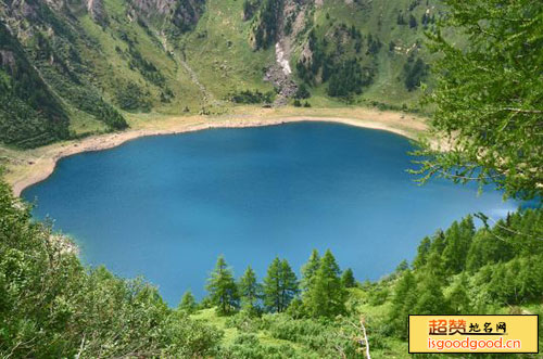 任市附近景点宝石湖