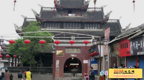 化起附近景点织金古建筑群