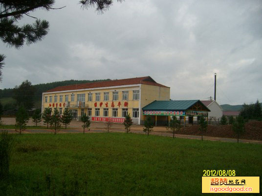 劲松附近景点大扬气林场