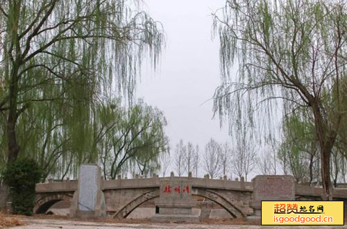 南高附近景点清明桥