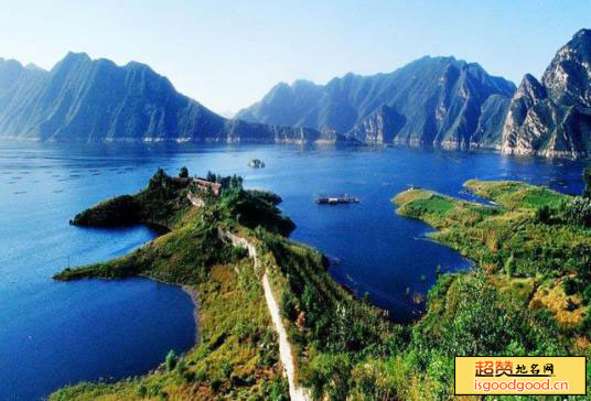 大石柱子附近景点塞外蟠龙湖旅游风景区