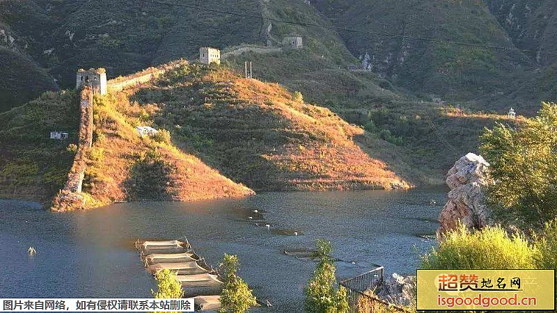大石柱子附近景点喜峰口水下长城