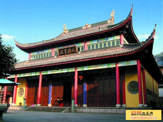 安成附近景点洞山寺