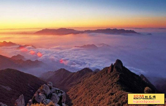 孤山子附近景点雾灵山风景区