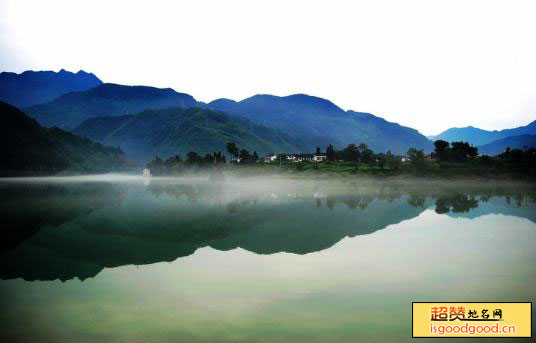 安乐河附近景点白龙湖