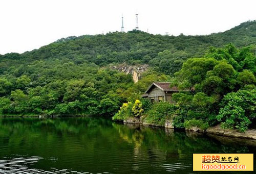 山店附近景点天湖墓地