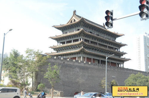 巨轮附近景点拱极门