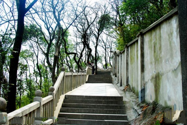 上海佘山圣母大教堂旅游攻略