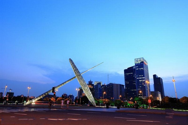 上海世纪大道旅游攻略