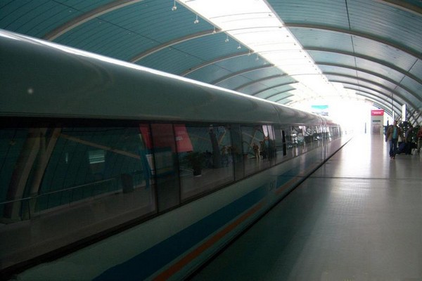 上海磁悬浮列车旅游攻略