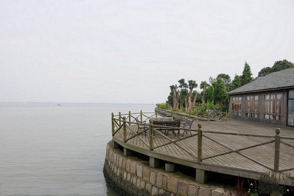 上海淀山湖旅游攻略