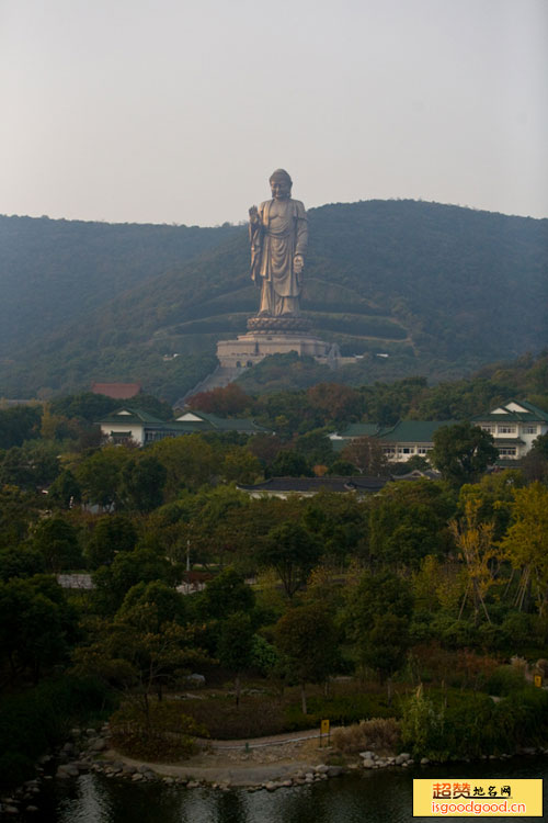 梁洼附近景点京灵山大佛