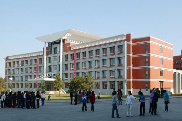 东北师范大学旅游攻略