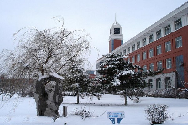 东北师范大学旅游攻略