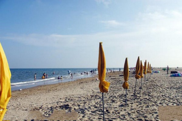 乐亭浅水湾浴场旅游攻略
