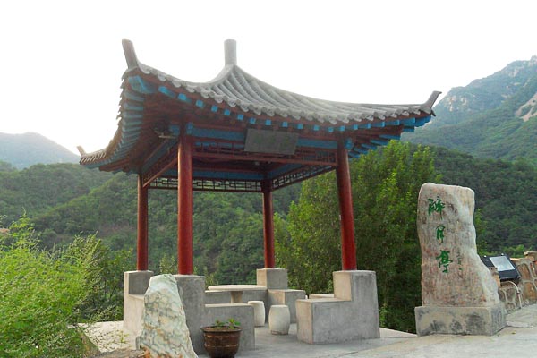 九山顶自然风景区旅游攻略