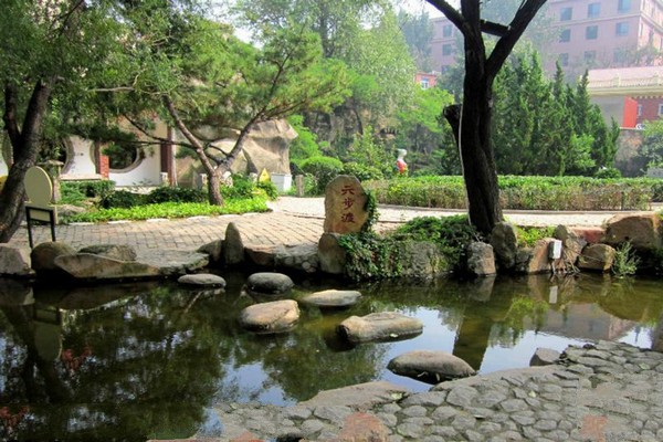 北戴河怪楼奇园旅游攻略