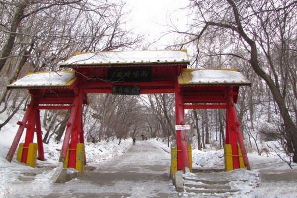 吉林市龙潭山公园旅游攻略