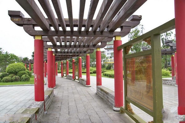 吉林敦化渤海广场旅游攻略