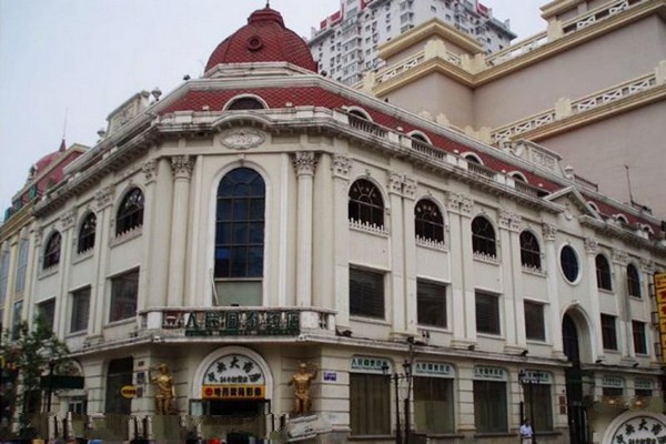 哈尔滨中央大街旅游攻略