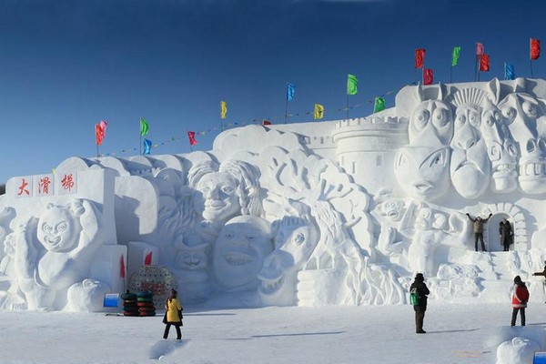 哈尔滨太阳岛国际雪雕艺术博览会旅游攻略