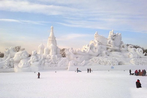 哈尔滨太阳岛国际雪雕艺术博览会旅游攻略