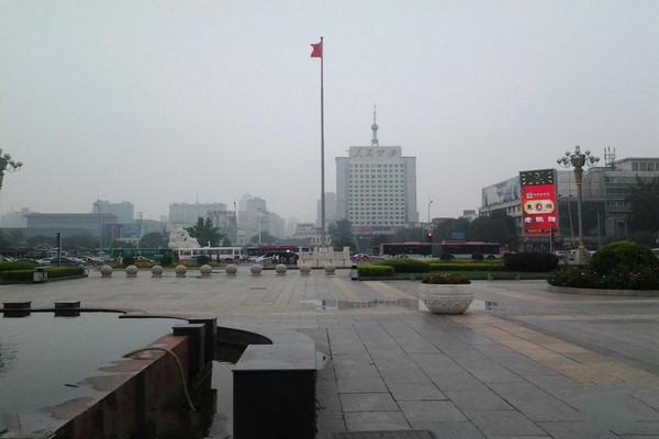 太原五一广场旅游攻略