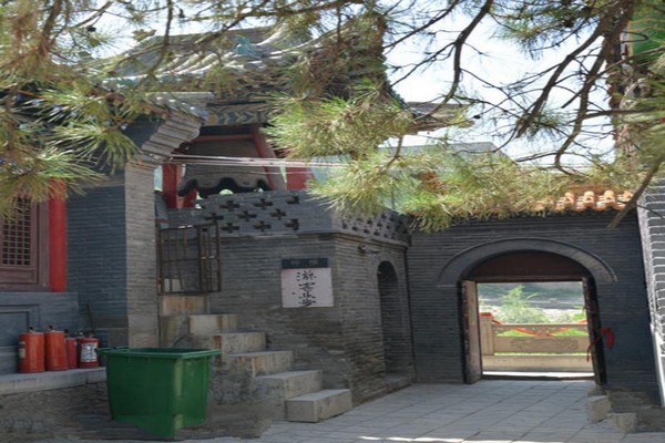太原白云寺旅游攻略
