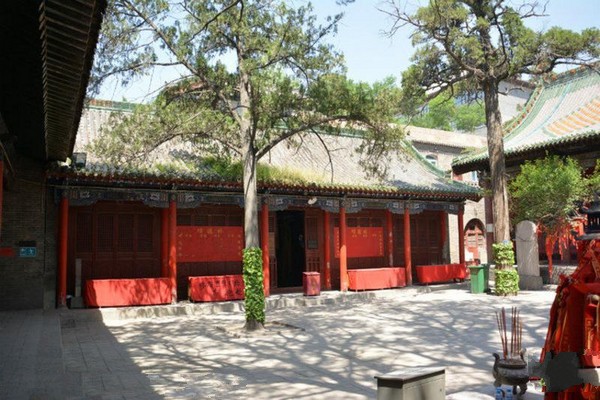 太原白云寺旅游攻略