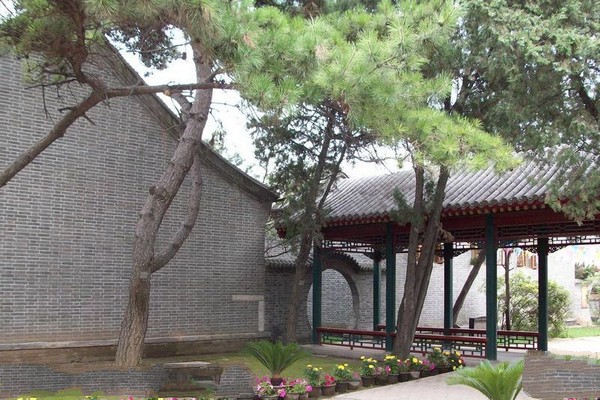 山海关四野临时指挥部旅游攻略