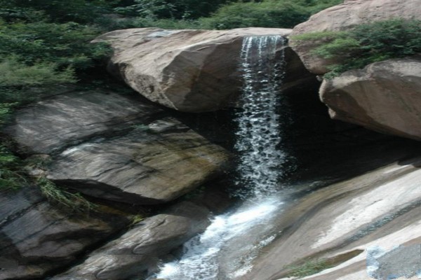 平山藤龙山景区旅游攻略
