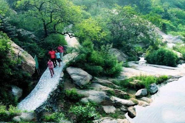 平山藤龙山景区旅游攻略
