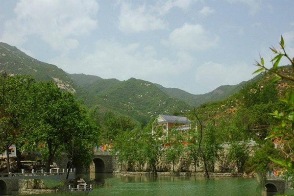 平山藤龙山景区旅游攻略