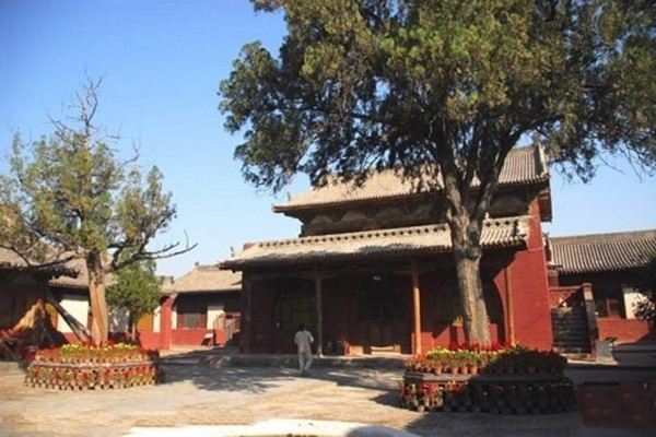 平遥镇国寺旅游攻略