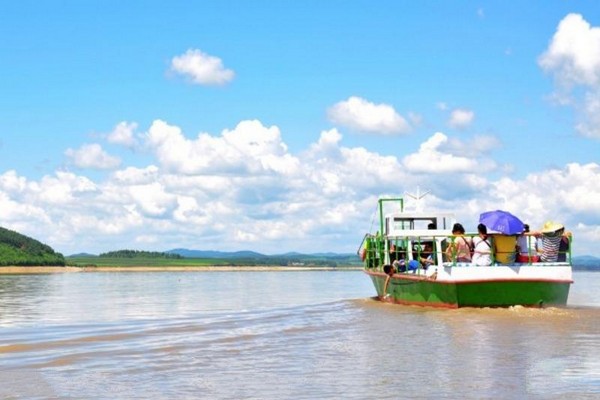 桦南向阳湖风景区旅游攻略