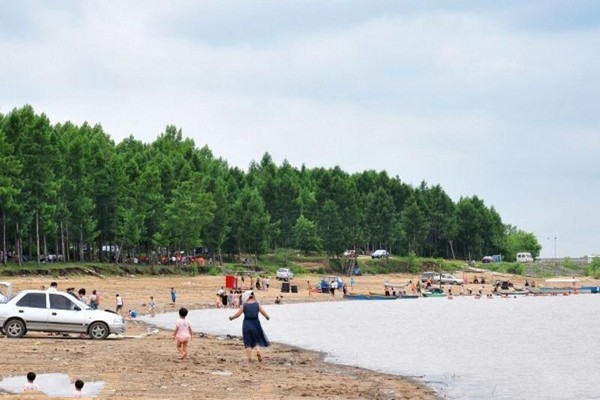 桦南向阳湖风景区旅游攻略