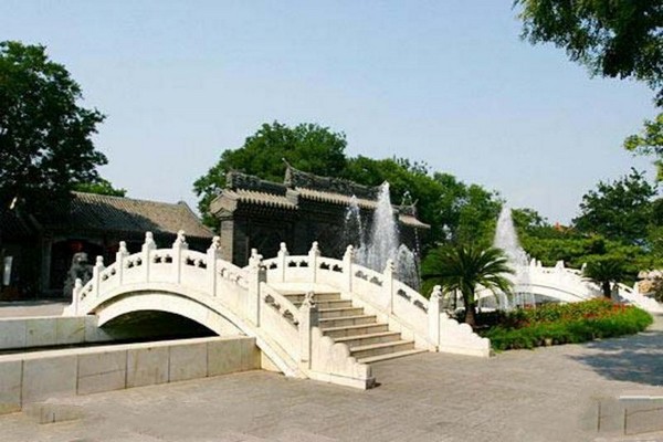 正定荣国府旅游攻略