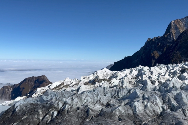 中山峰图片