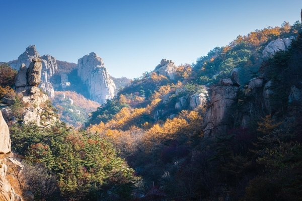 五连山图片