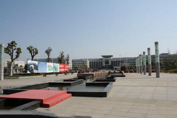 白天鹅公园旅游攻略