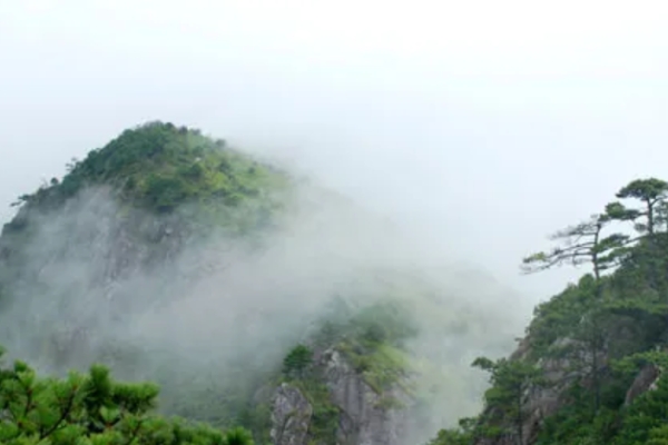 五府山图片