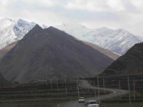 亚堆扎拉山