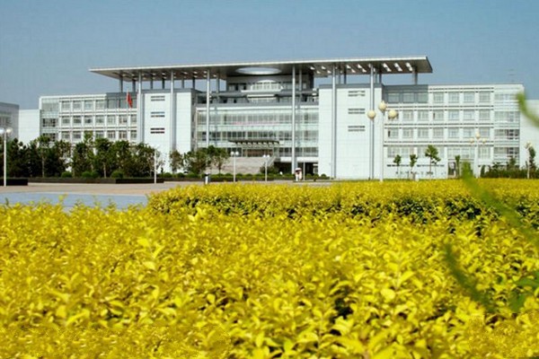燕山大学旅游攻略