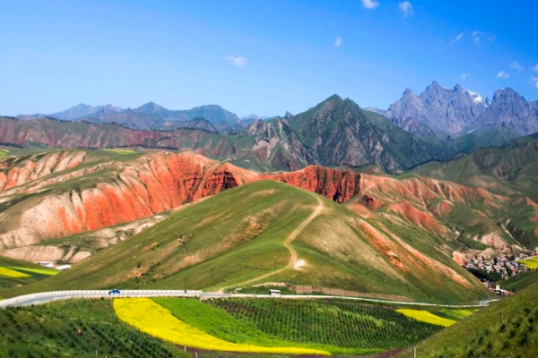 卓金山图片