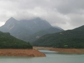 北峰山