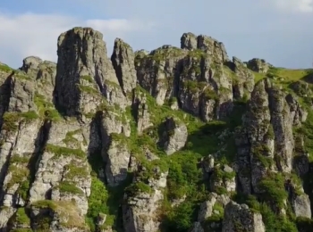 剑门山