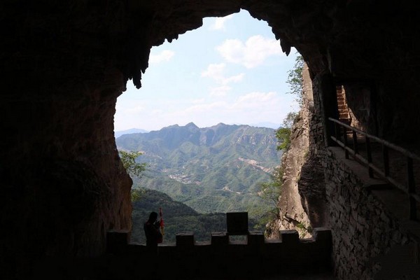 石家庄平山银河洞旅游攻略