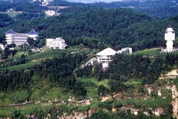圣灯山图片