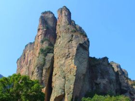 合掌峰